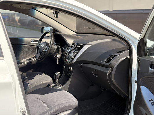 Hyundai Solaris, 2015 года, пробег 169843 км