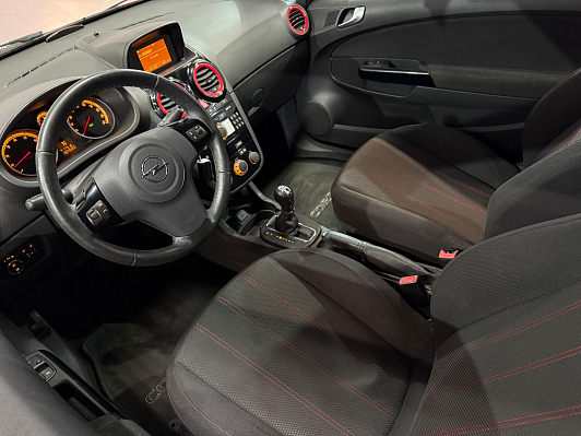 Opel Corsa, 2011 года, пробег 134608 км