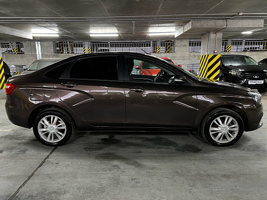 Lada (ВАЗ) Vesta Luxe Prestige (2019-2021), 2017 года, пробег 177000 км