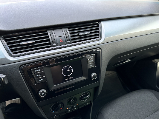 Skoda Rapid Hockey Edition Active, 2017 года, пробег 181500 км