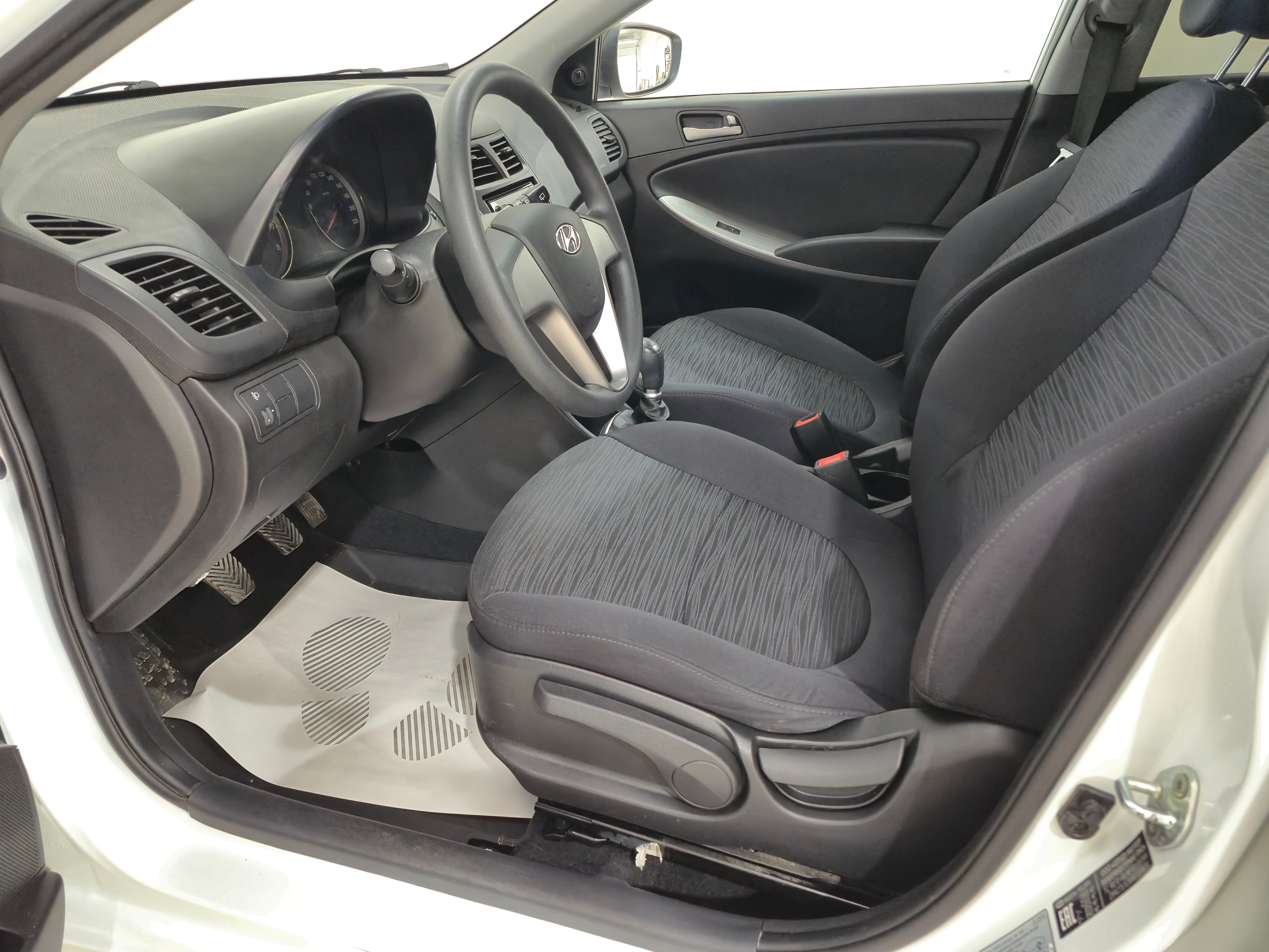 Hyundai Solaris Active, 2016 года, пробег 55937 км