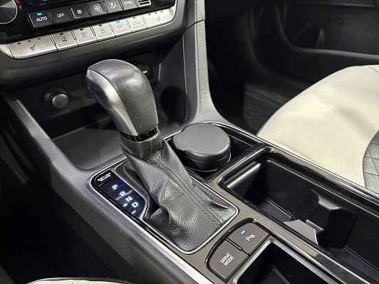 Hyundai Sonata Classic, 2018 года, пробег 150333 км