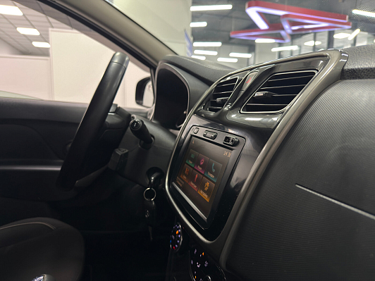 Renault Sandero Stepway Drive, 2019 года, пробег 102000 км