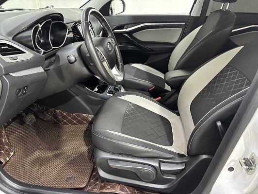 Lada (ВАЗ) Vesta Luxe, 2020 года, пробег 137600 км