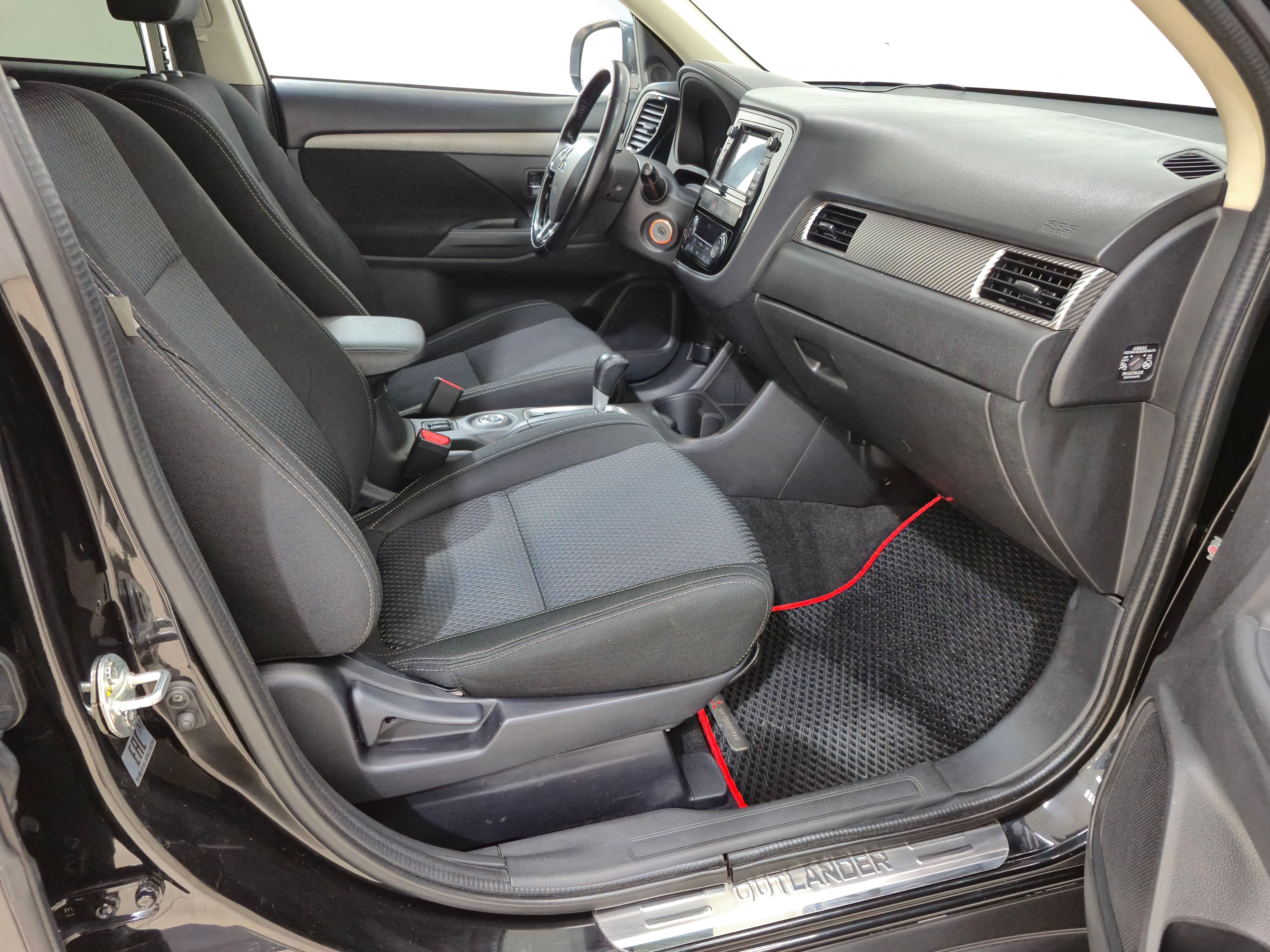 Mitsubishi Outlander Instyle, 2016 года, пробег 155949 км