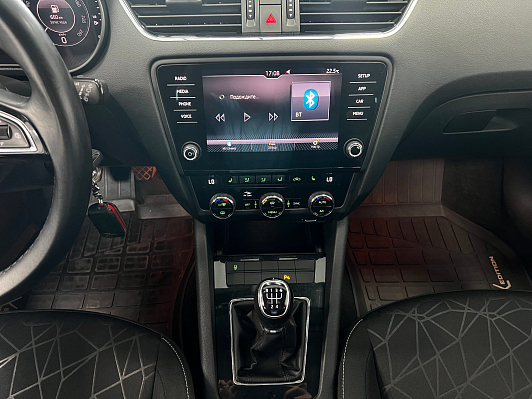 Skoda Octavia Hockey Edition, 2020 года, пробег 105000 км