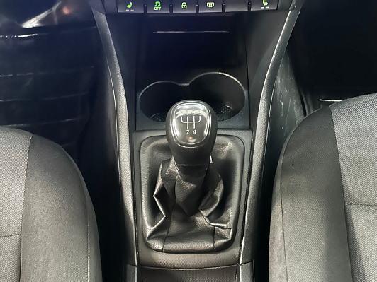 Skoda Rapid Ambition, 2015 года, пробег 150111 км