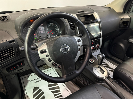 Nissan X-Trail LE High, 2011 года, пробег 222000 км