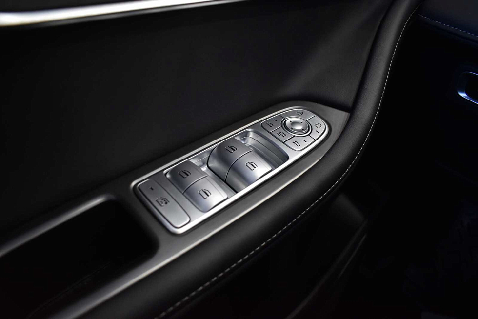 Chery Tiggo 8 Pro Max Ultimate 4WD, серебряный