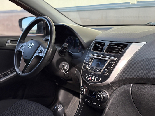 Hyundai Solaris, 2015 года, пробег 249751 км