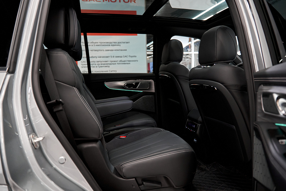 GAC GS8 GX Premium, серебряный