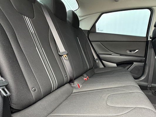 Hyundai Elantra, 2022 года, пробег 76000 км