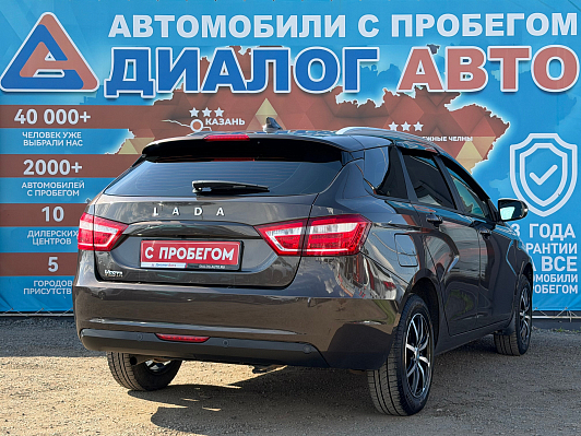 Lada (ВАЗ) Vesta Luxe, 2021 года, пробег 43500 км