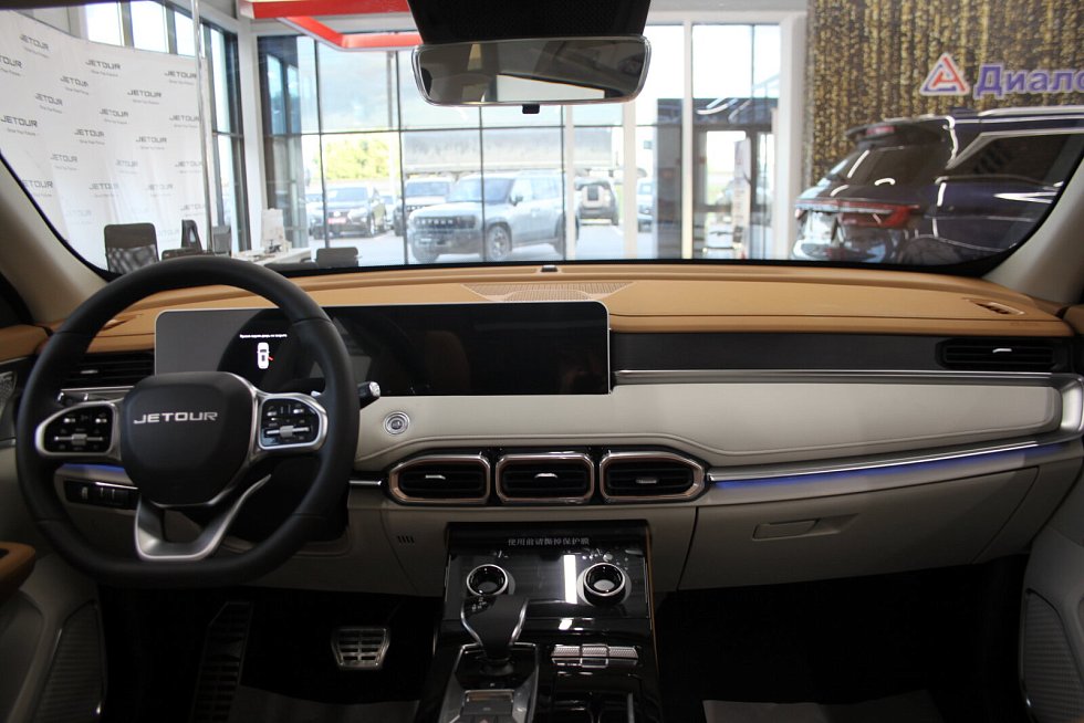 Jetour X70+ Комфорт, зеленый