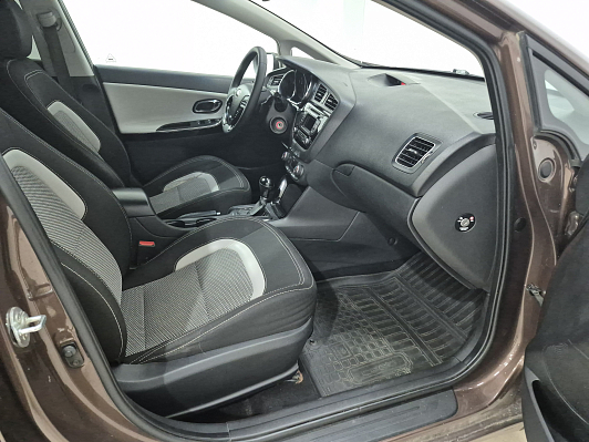 Kia Ceed Luxe, 2013 года, пробег 190063 км