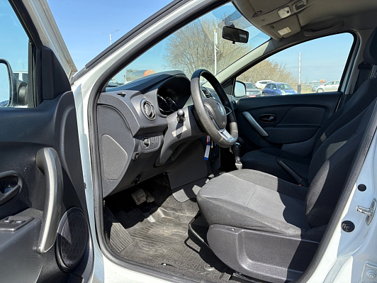Renault Logan Style, 2021 года, пробег 88152 км