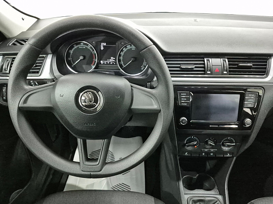 Skoda Rapid Hockey Edition Active, 2018 года, пробег 111310 км