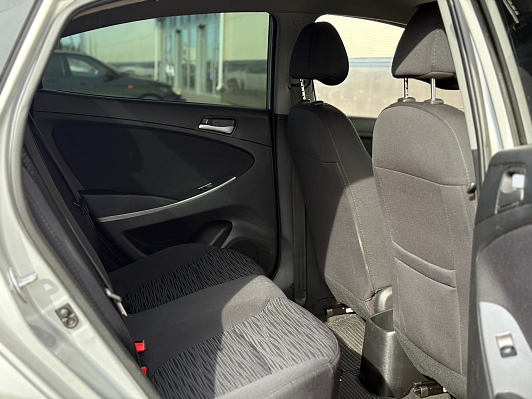 Hyundai Solaris, 2015 года, пробег 249751 км
