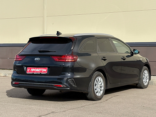 Kia Ceed Luxe, 2021 года, пробег 102400 км
