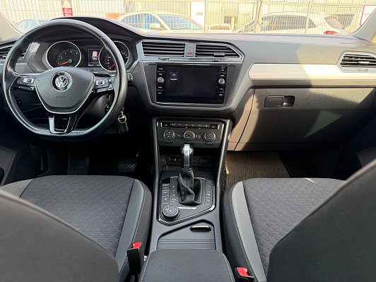 Volkswagen Tiguan CONNECT, 2017 года, пробег 278000 км