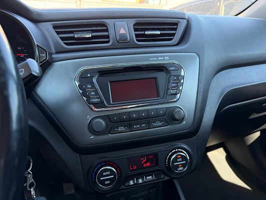 Kia Rio, 2013 года, пробег 181000 км