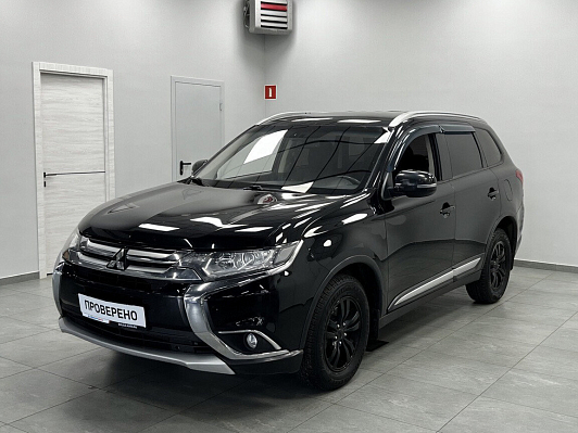 Mitsubishi Outlander Invite, 2018 года, пробег 136649 км