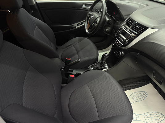 Hyundai Solaris Elegance, 2016 года, пробег 174430 км