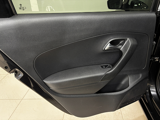 Volkswagen Polo Comfortline, 2014 года, пробег 201144 км