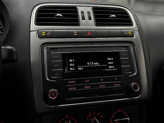 Volkswagen Polo Comfortline, 2019 года, пробег 131944 км