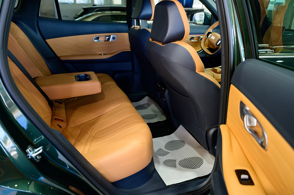 Geely EX5 EM-i Макс, зеленый