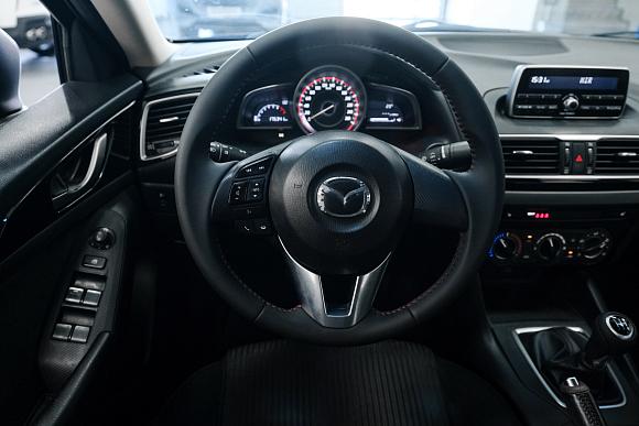 Mazda 3, 2014 года, пробег 176000 км
