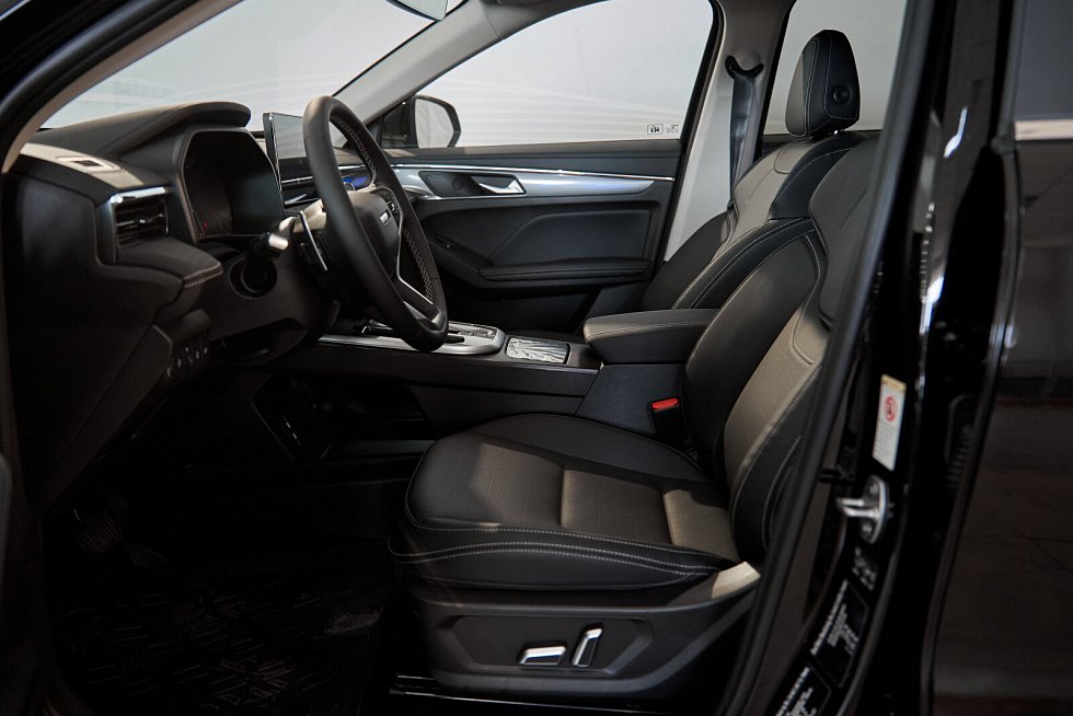 Haval Jolion Премиум, черный