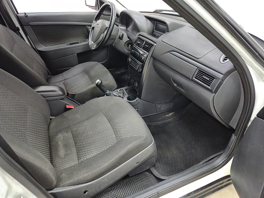 Lada (ВАЗ) Priora Норма, 2013 года, пробег 226575 км