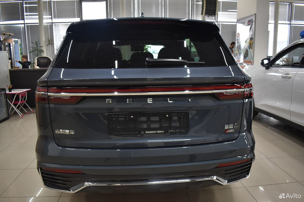 Geely Monjaro Flagship (2023-2025), серый