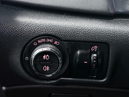 Opel Astra, 2012 года, пробег 233508 км