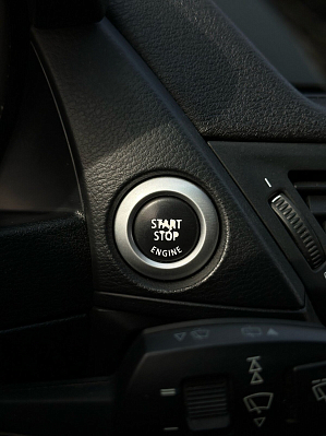 BMW X1, 2012 года, пробег 230000 км