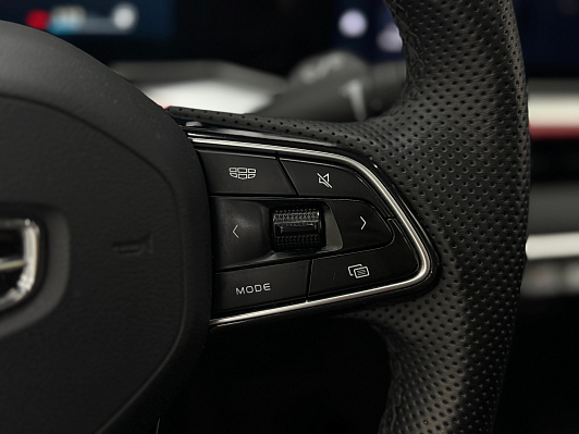Geely Coolray Flagship, 2023 года, пробег 34217 км
