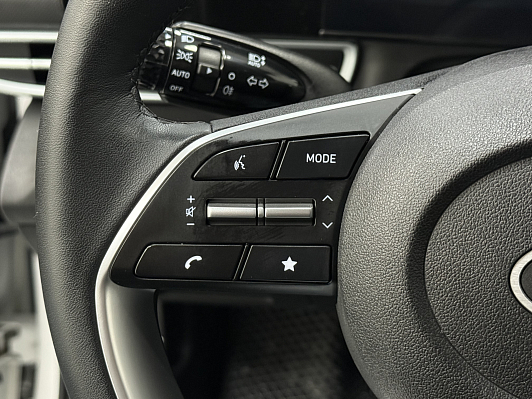 Hyundai Elantra LUX, 2024 года, пробег 36700 км