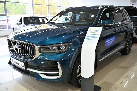 Geely Monjaro Exclusive, синий