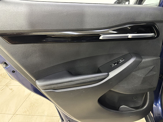 Kia Seltos, 2019 года, пробег 108239 км