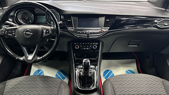 Opel Astra, 2017 года, пробег 158785 км