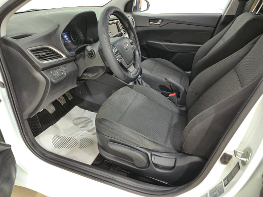 Hyundai Solaris Active, 2017 года, пробег 242018 км