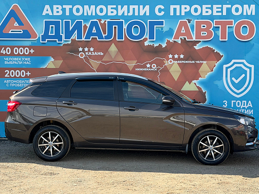 Lada (ВАЗ) Vesta Luxe, 2021 года, пробег 43500 км