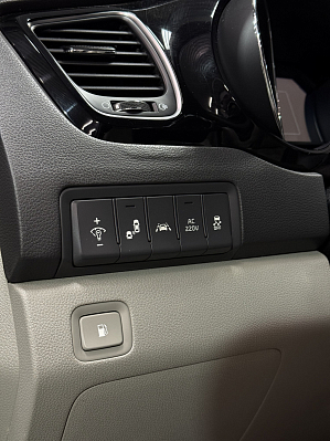 Kia Carnival, 2017 года, пробег 216971 км
