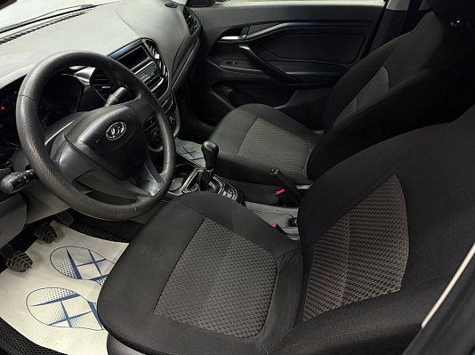 Lada (ВАЗ) Vesta 50 Anniversary, 2016 года, пробег 157227 км