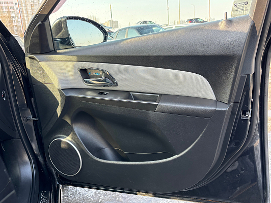 Chevrolet Cruze LT (10.2008  12.2012), 2012 года, пробег 219328 км