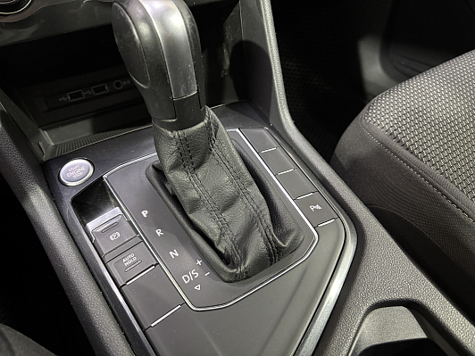 Volkswagen Tiguan Winter Edition, 2019 года, пробег 180359 км