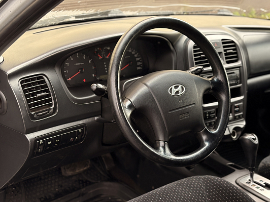 Hyundai Sonata, 2005 года, пробег 214401 км