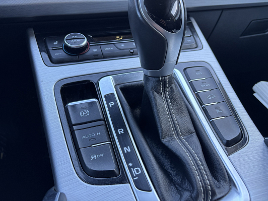 Geely Atlas Luxury, 2019 года, пробег 84653 км