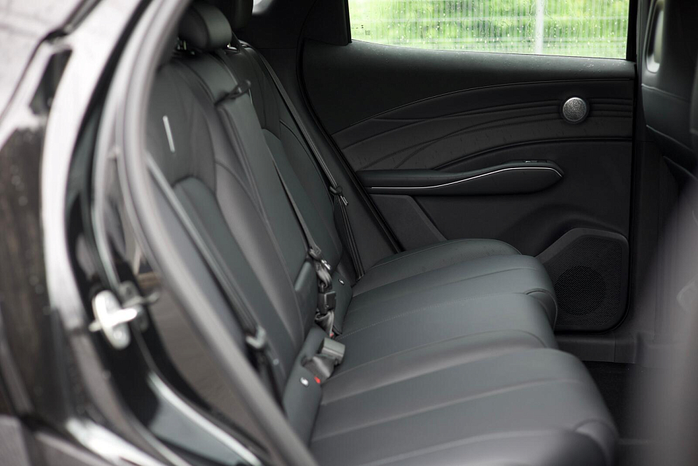 Omoda C7 Актив, черный